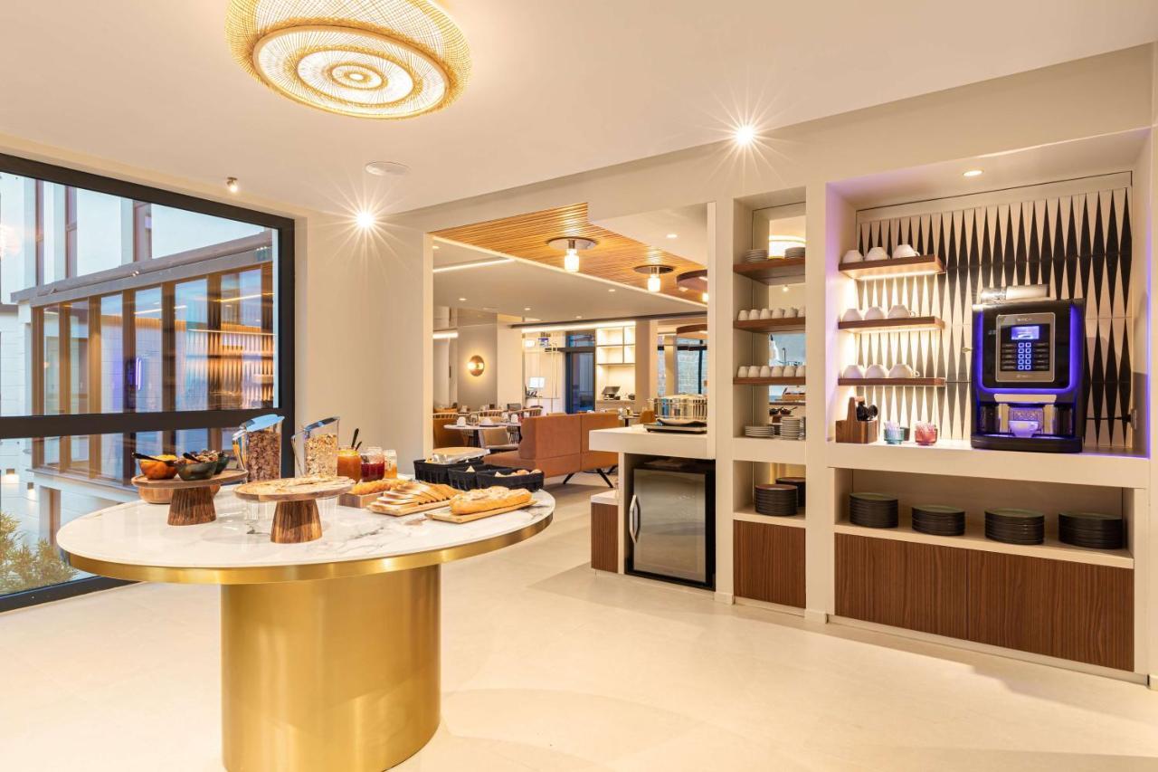 Hotel Yac Paris Clichy, A Member Of Radisson Individuals Εξωτερικό φωτογραφία