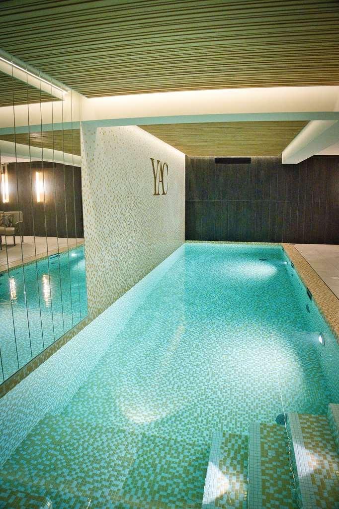 Hotel Yac Paris Clichy, A Member Of Radisson Individuals Εξωτερικό φωτογραφία